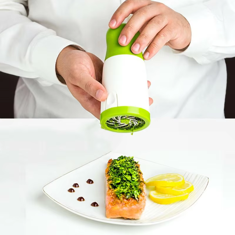 Moulin à épices manuel multifo - Kitchen Gadgets Vegetable Chopper avis et prix